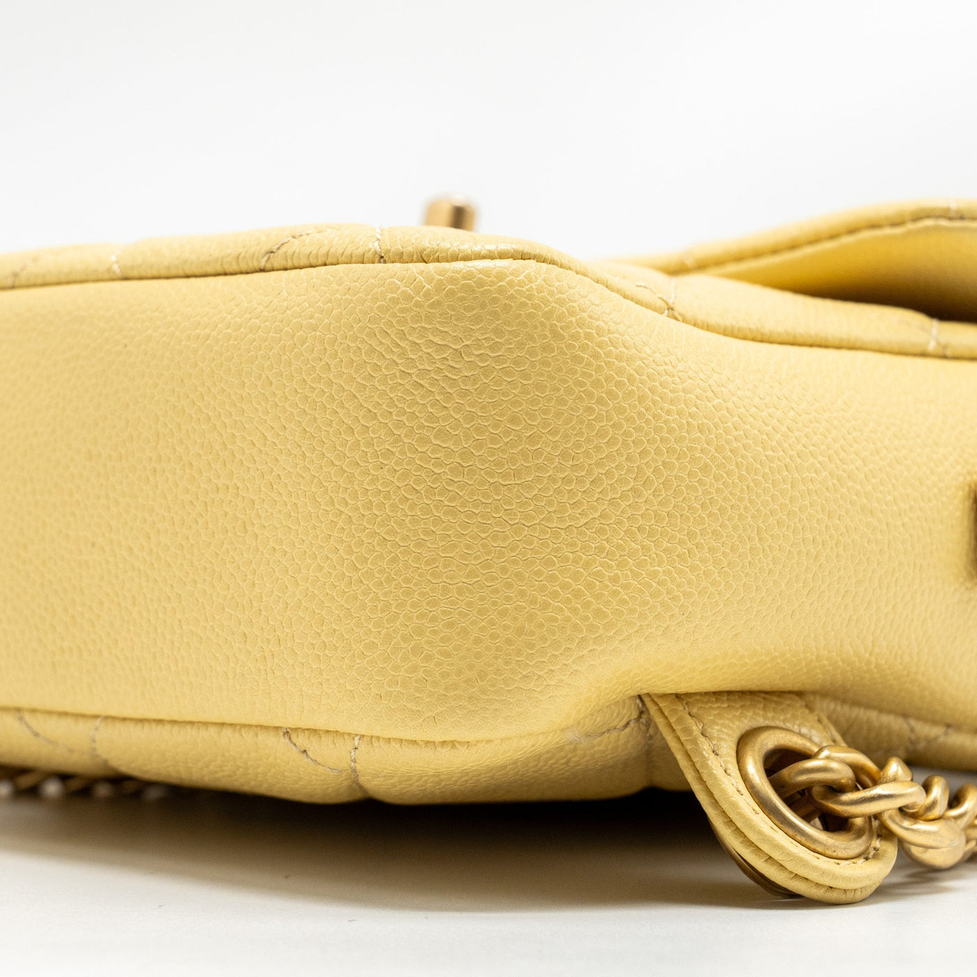 CHANEL 22P QUILTED FLAP BACKPACK CAVIAR LIGHT YELLOW GHW (MICROCHIP)