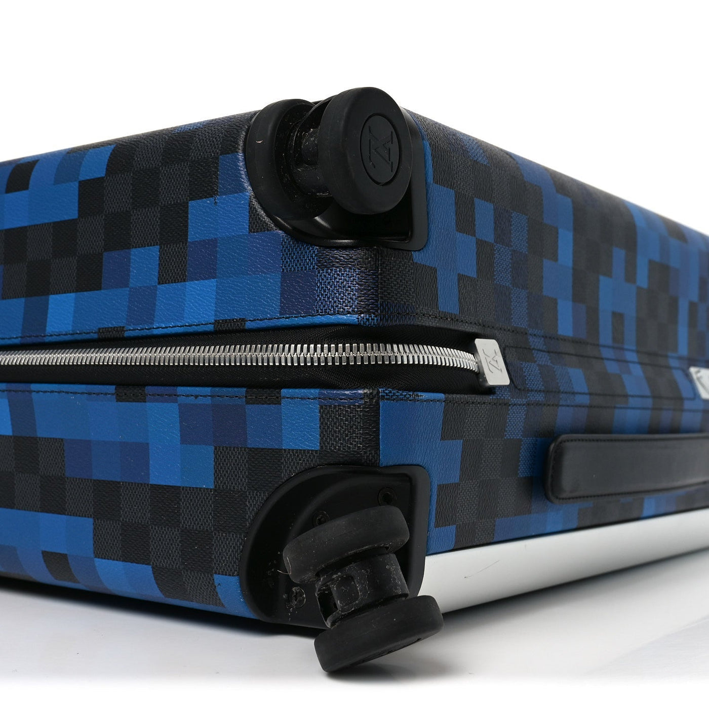 LOUIS VUITTON DAMIER GRAPHITE GIANT PIXEL HORIZON 55 BLUE