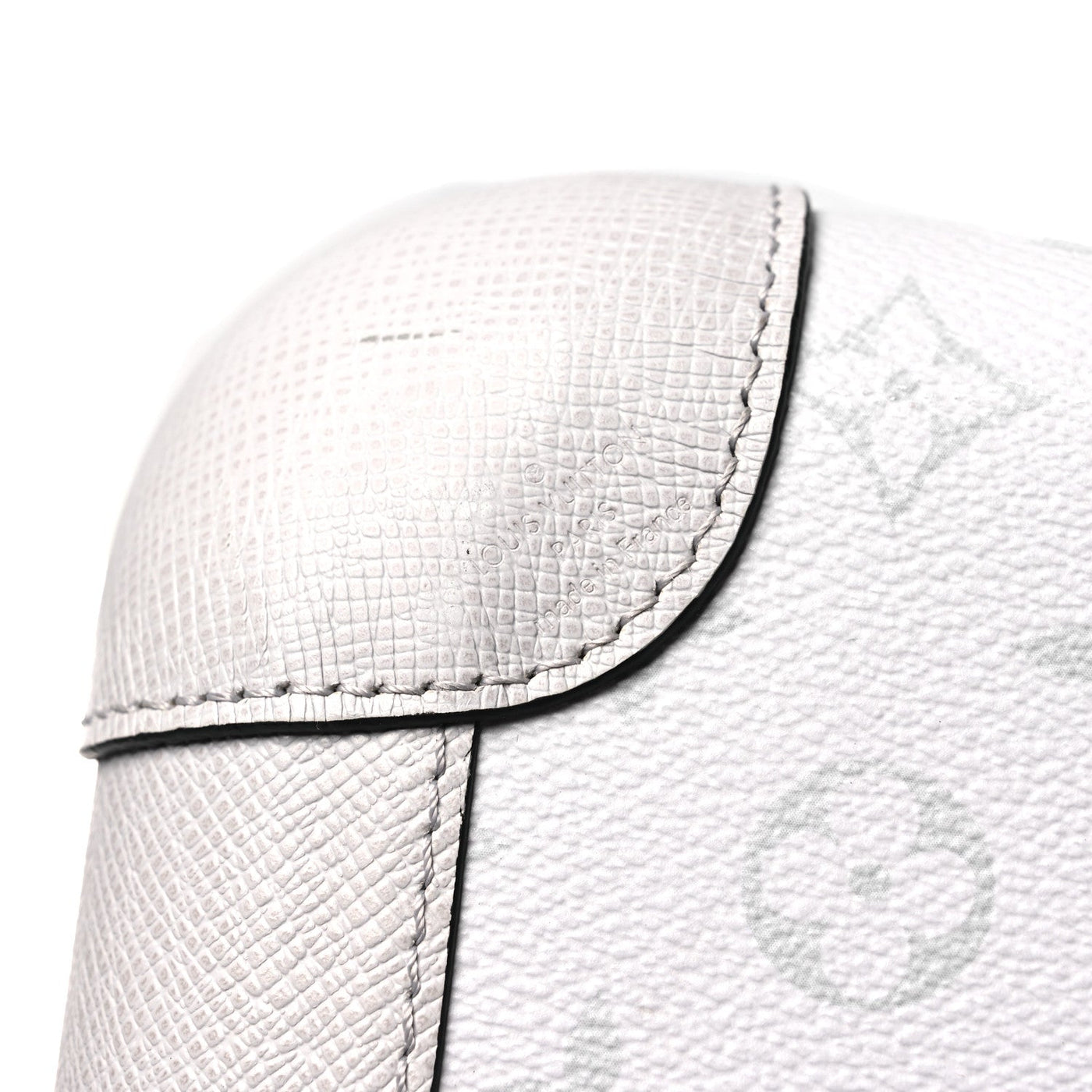 LOUIS VUITTON TAIGARAMA HORIZON 55 OPTIC WHITE