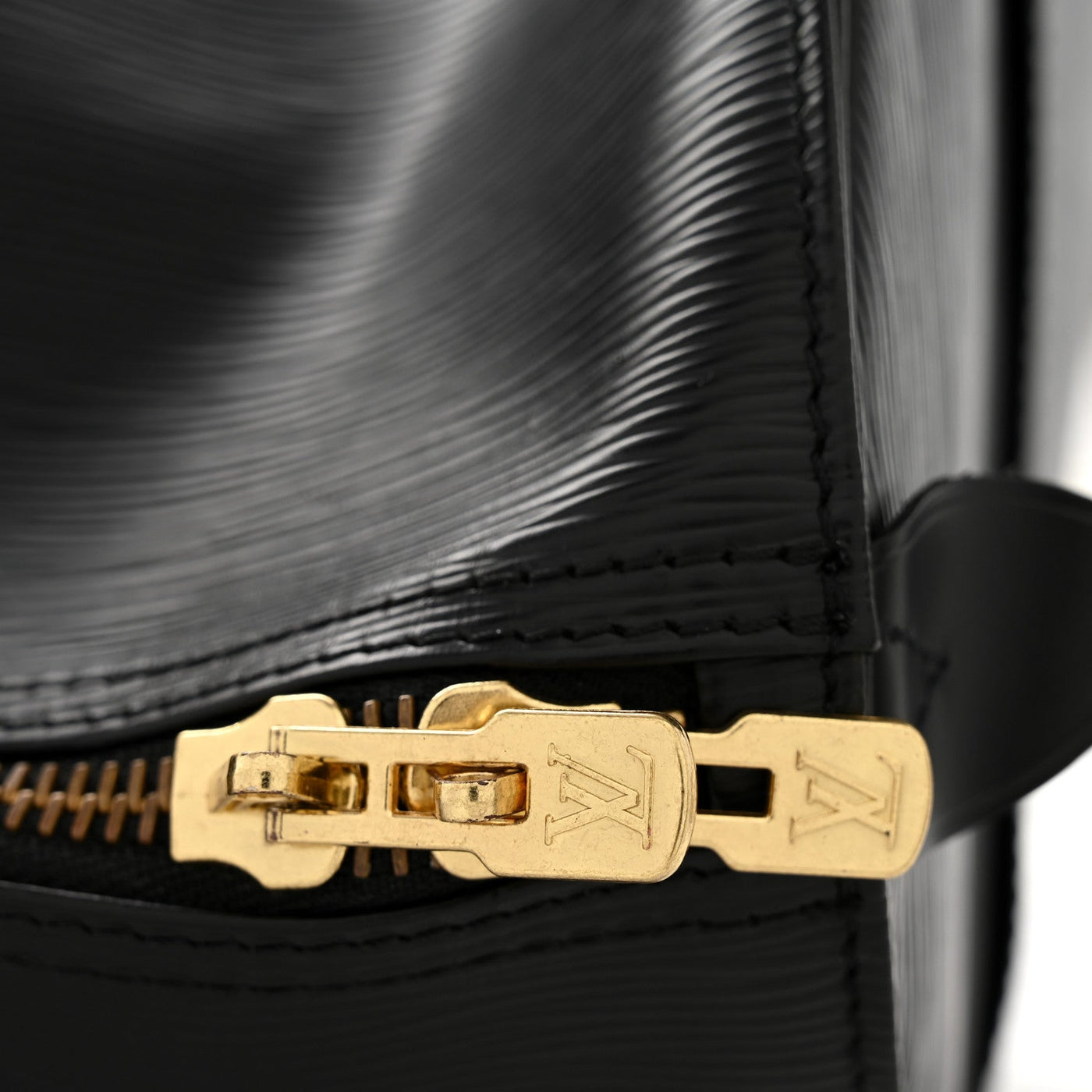 LOUIS VUITTON EPI KEEPALL 50 BLACK
