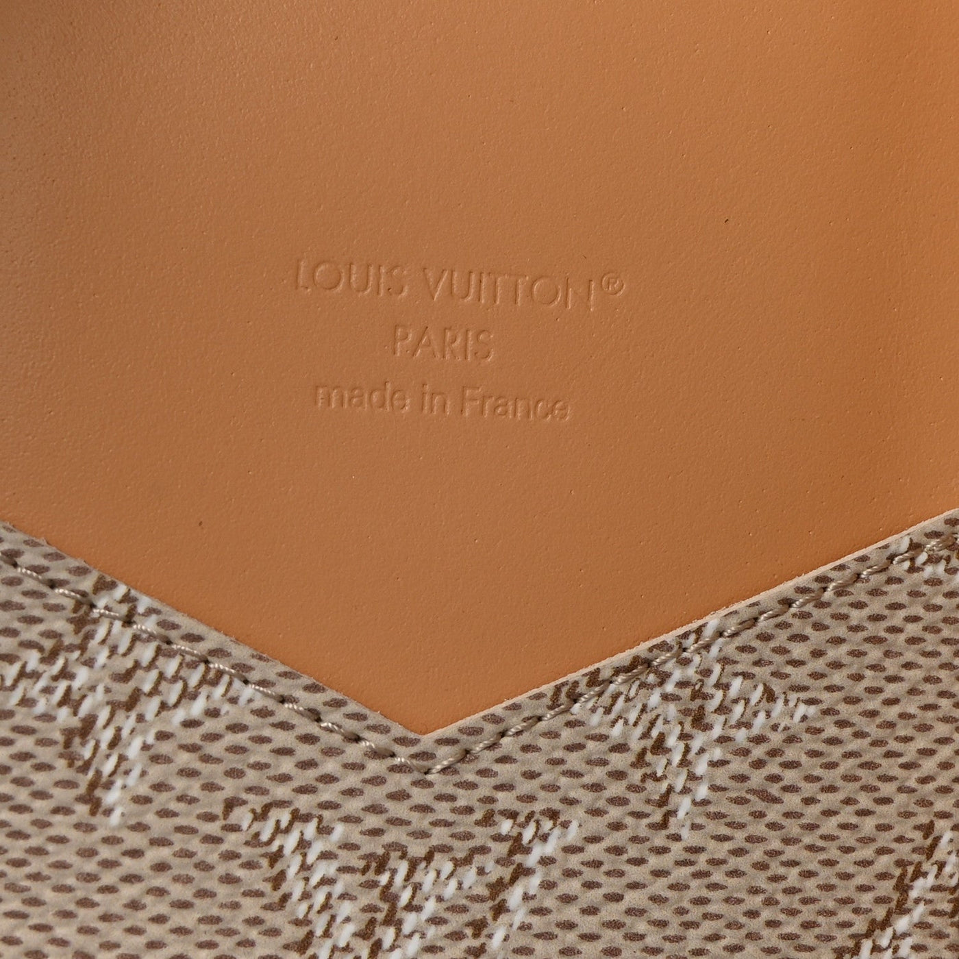 LOUIS VUITTON MONOGRAM HERITAGE PASSPORT COVER LIN