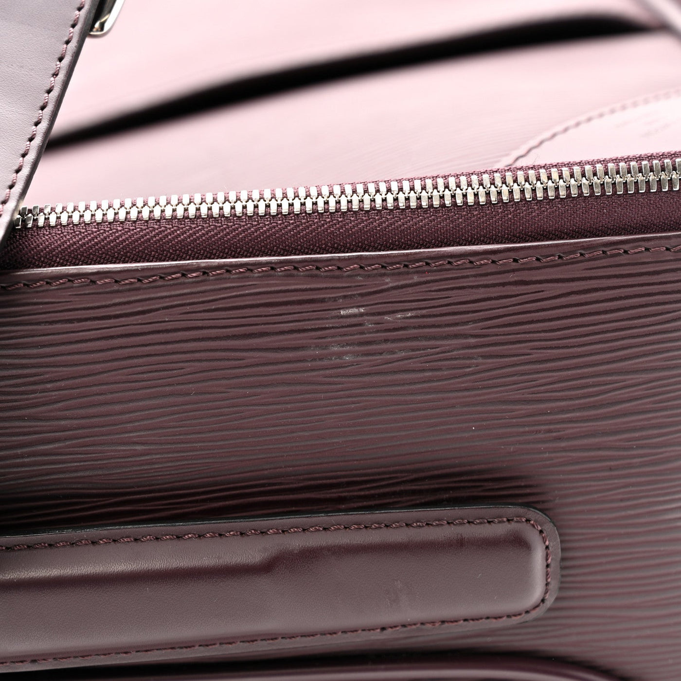 LOUIS VUITTON EPI PEGASE 55 QUETSCHE
